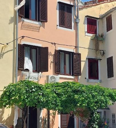 Apartmaji Jurcan Izola Bagian luar foto